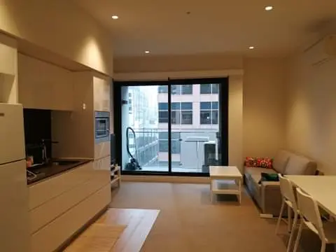 199 William St, Living room