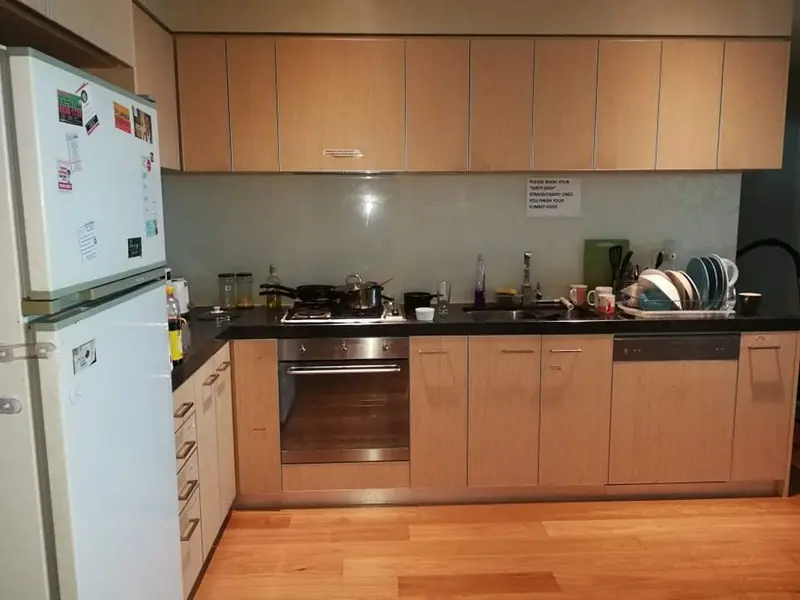 228 A'Beckett St, Kitchen