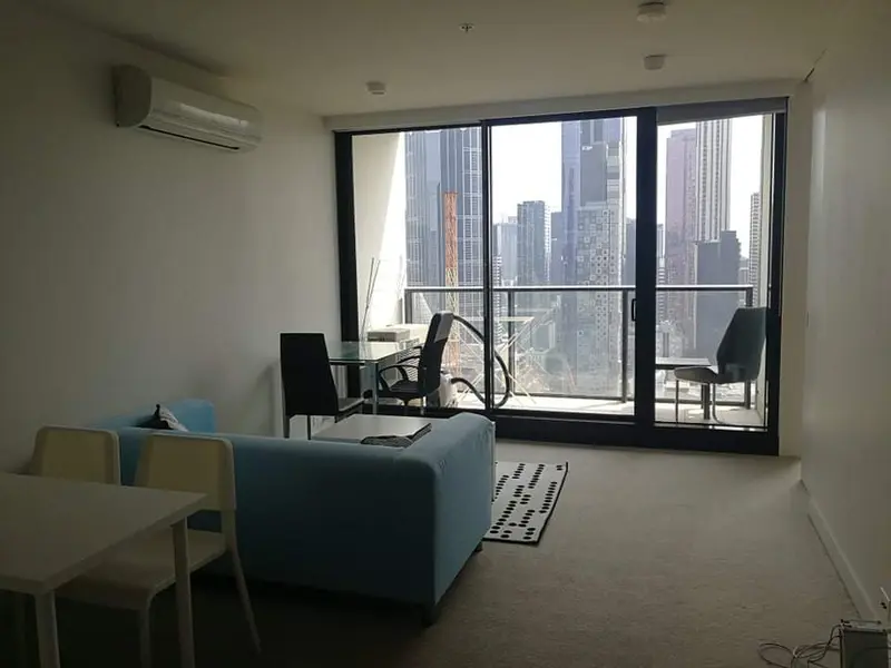 33 Mackenzie St, Living room
