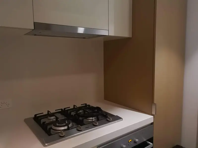33 Mackenzie St, Kitchen