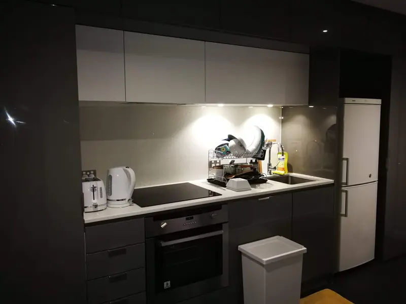551 Swanston St, Kitchen