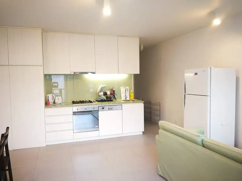 673 La Trobe St, Kitchen