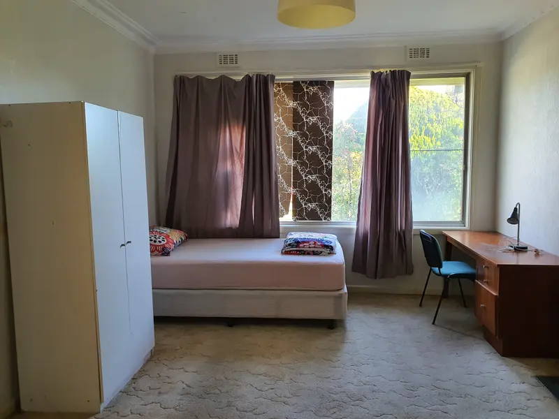 Burton Ave, Bedroom