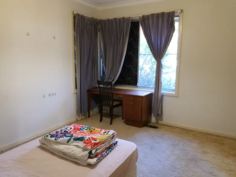 Burton Ave, Bedroom