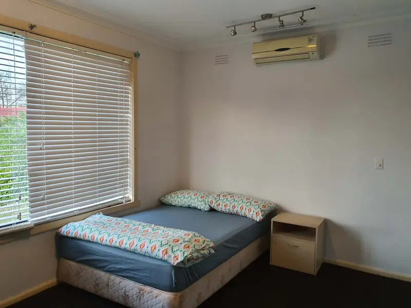 Garnsworthy St, Bedroom