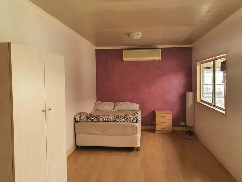 Garnsworthy St, Bedroom