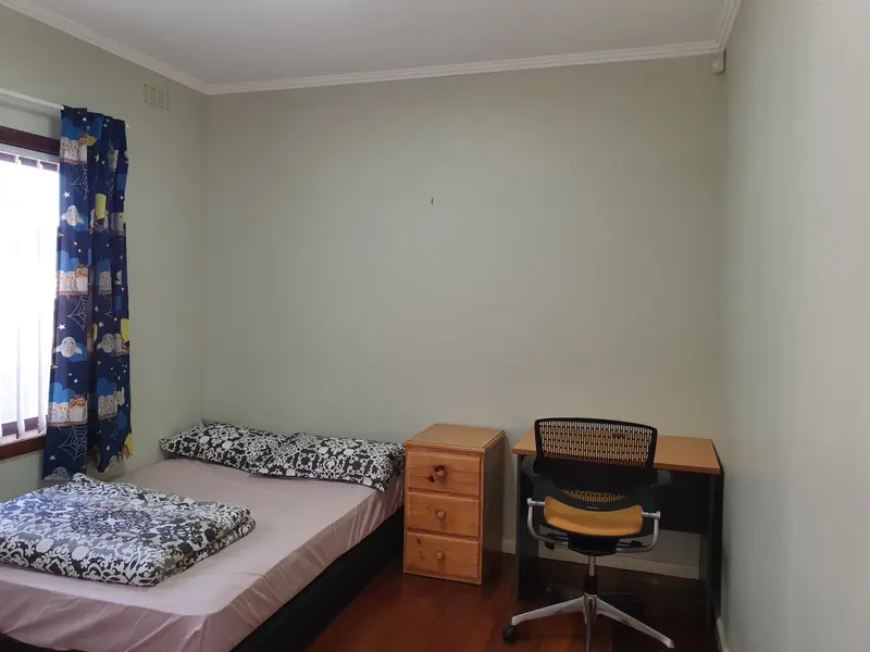 Kanooka Grove, Bedroom