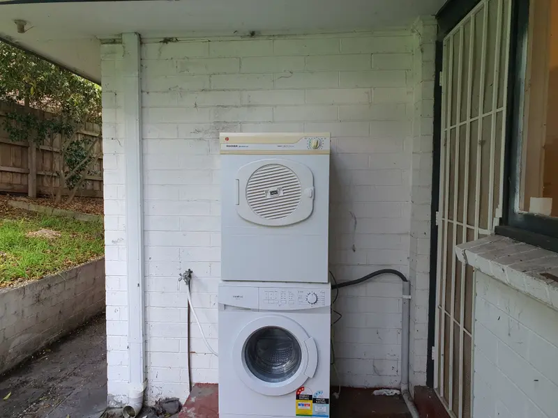 Kanooka Grove, Laundry