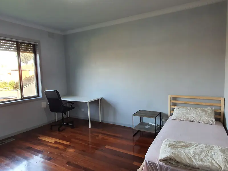 Royal Ave, Bedroom