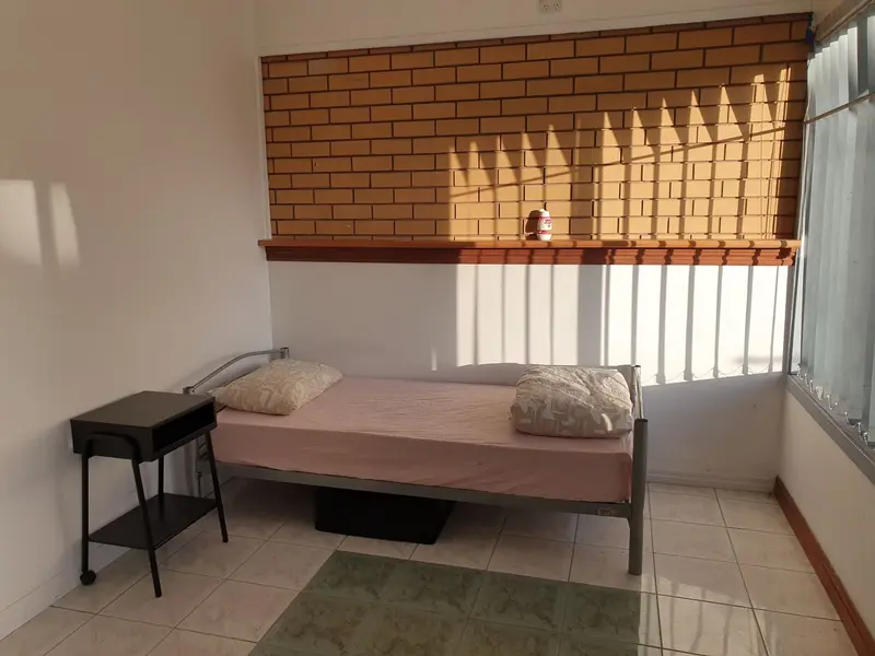 Royal Ave, Bedroom