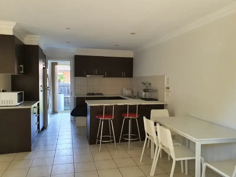 Stockdale Ave, Kitchen