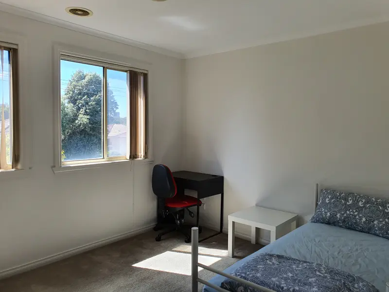 Stockdale Ave, Bedroom